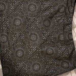 Black / Gray Skort Size Large